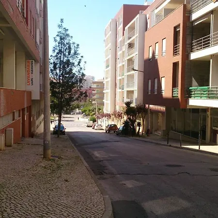 Vista Rio Arade E Praia Da Rocha *