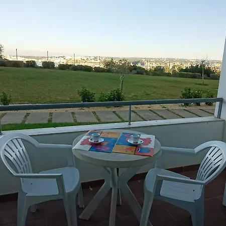 Vista Rio Arade E Praia Da Rocha