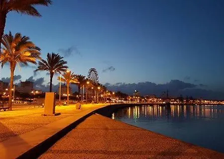Vista Rio Arade E Praia Da Rocha * 포티마오